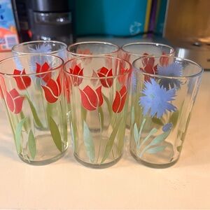 Vintage 1950’s Set of Floral Glass Tumblers